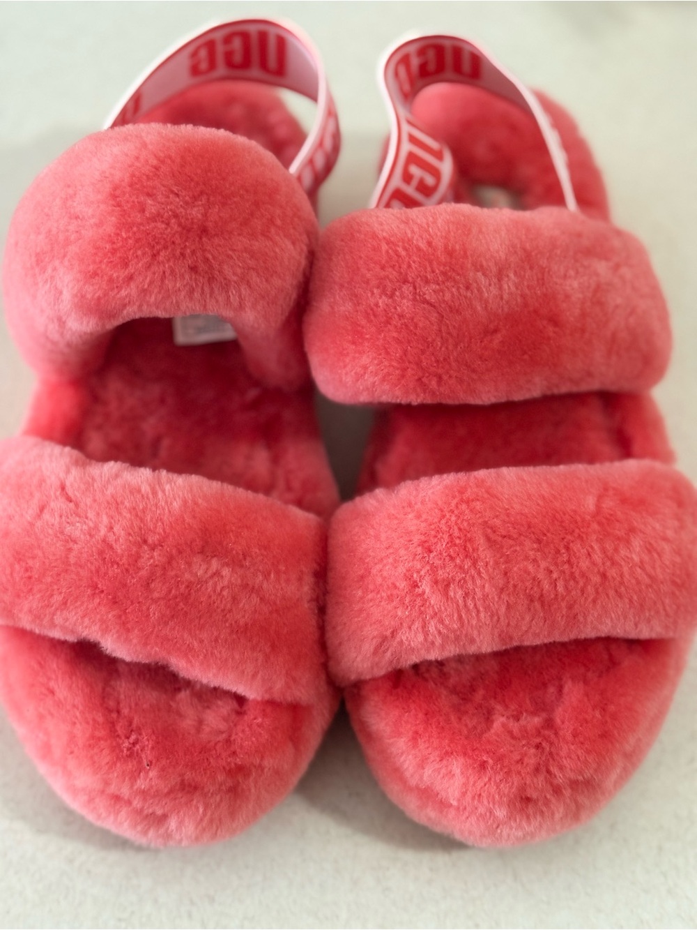 UGG Kids Fluff Slide Sandals in Coral